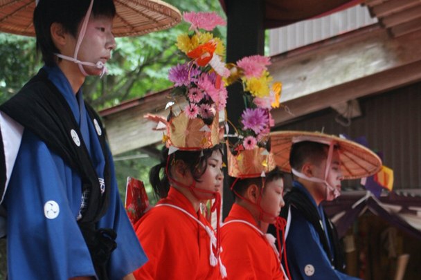 根知山寺の延年（新潟県糸魚川市）